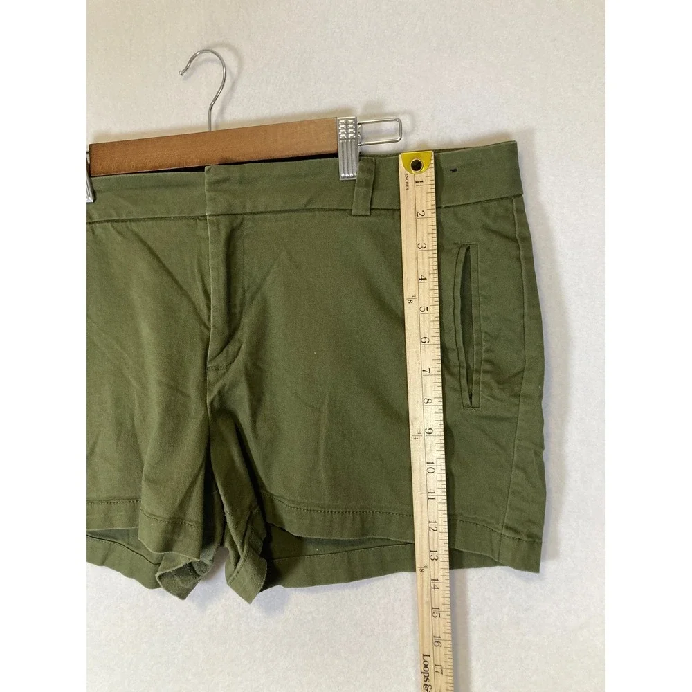 Safari Chic a.n.a Women 18 Olive Green Twill Stretch Mid Rise Chino‎ Shorts